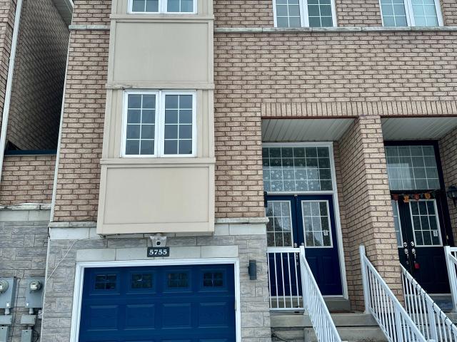 Att/Row/Townhouse Property