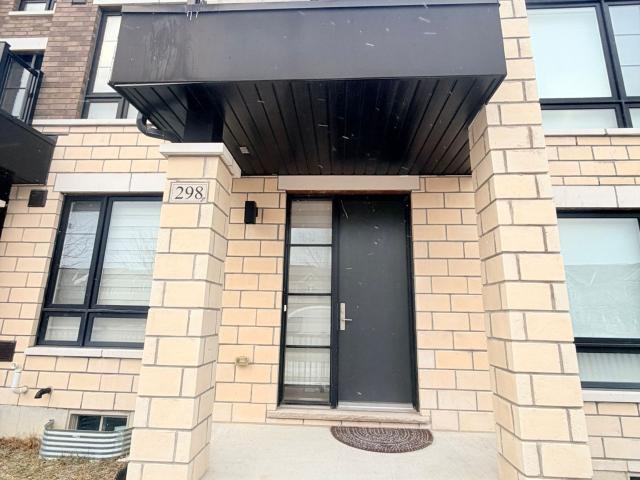 Att/Row/Townhouse Property