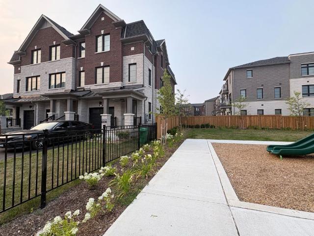 Att/Row/Townhouse Property