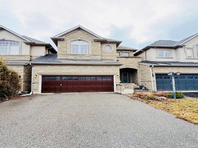 Att/Row/Townhouse Property