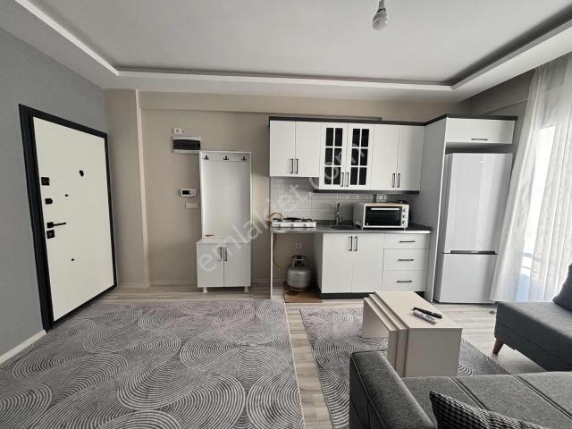 Atü Üniversite Yakını Balkonlu Az Katlı 1+1 Sıfır Eşyalı Lüx