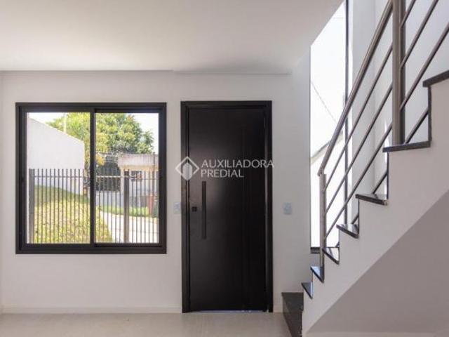 ATUBA EXCELENTE SOBRADOS COM 104 M2!