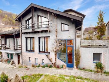 Atypisches Haus mit eigenständiger Werkstatt und großem Potenzial in Savièse