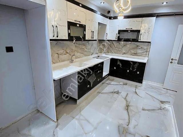 Au çamlıca Birlik 2 Cad. Yakını Katta Tek Daire 120m2 3+1 Daire
