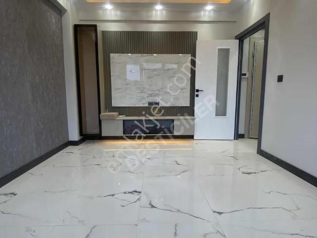 Au çamlıcada Asansörlü 65 M2 Lüx Tasarım Ferah 2+0 Daire