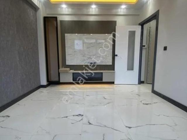 Au çamlıcada Asansörlü 65 M2 Lüx Tasarım Ferah 2+0 Daire