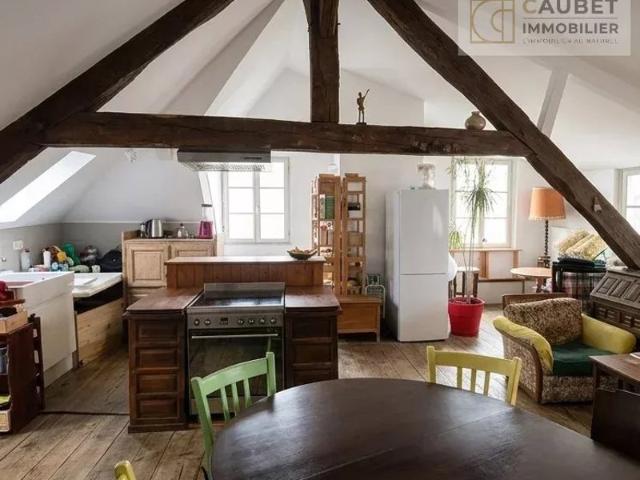 Centre Bagnères – 112 m² dans demeure d’exception: Fort potentiel locatif ou familial Studio indépendant possible