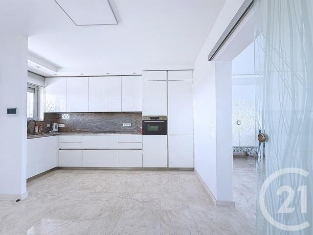 Au cœur du port de Marina Baie des Anges, ensemble classé pa. 106m² Villeneuve Loubet