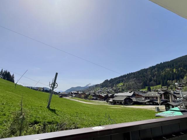 Au cœur du village et skis aux pieds ! 56m² Les Gets