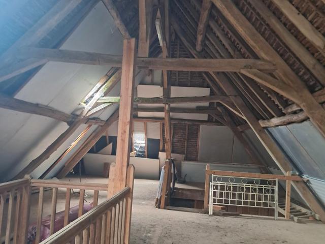 Au cœur de de la campagne de Montgibaud, GRANGE de 240 M2 à rénover selon vos envies