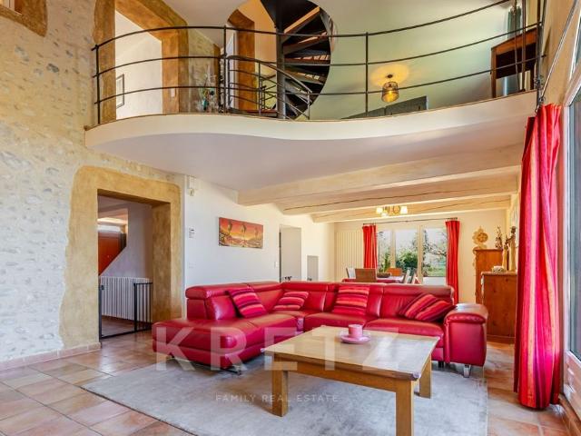 Au cœur de la Provence, entre le Luberon et les Gorges du Ve. 220m² Manosque