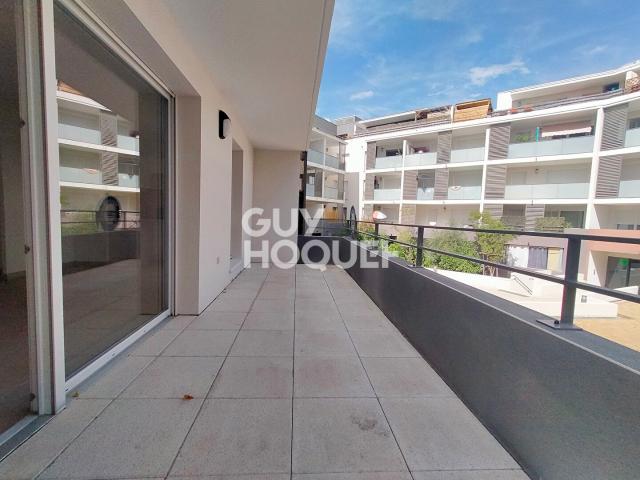 AU CALME ! 3 pièce s 64 m2 Proche école commerces + Grande Terrasse