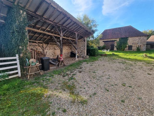 Au Calme Dans Petit Hameau 220m² Saint Priest Ligoure