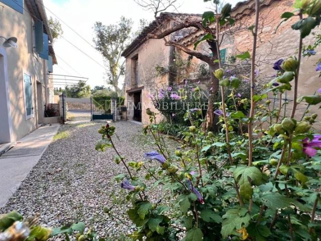 MAISON EN PIERRE A RENOVER