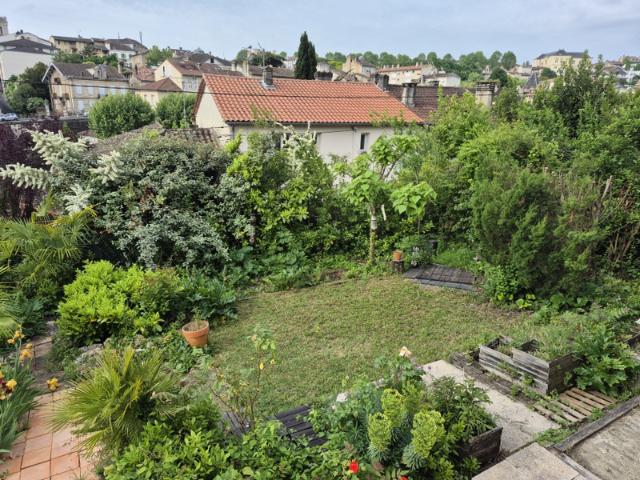Au centre ville d'Auch, maison de charme de 124m2 avec jardi