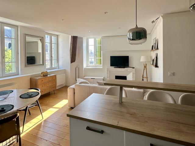 Au coeur de CHALON SUR SAONE: appartement type 3 entièrement rénovée