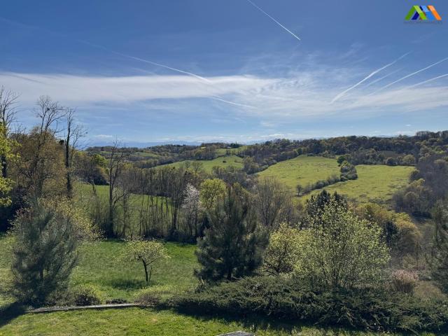 Au coeur de la campagne béarnaise, dans un environnement pri. 160m² Lucq de Béarn
