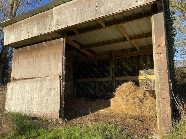 Au coeur de la campagne du sud Pays d'auge, l'agence CAZIN IMMOBILIER de GACE vous propose à la vente cette jo