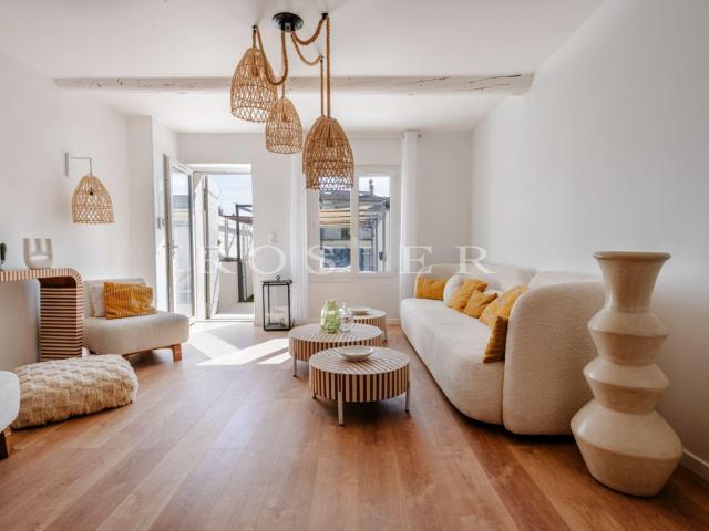 Au coeur du village de Bedoin, maison de ville entièrement r. 205m² Carpentras