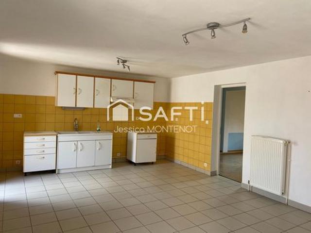 Au coeur du centre ville de Nuits.St.Georges, appt T3 de 72 m² hab