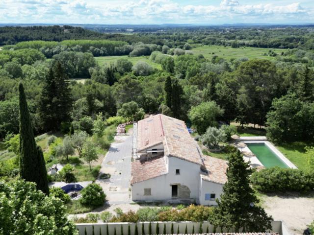 Au coeur du Comtat Venaissin Maison de caractère à fort poten