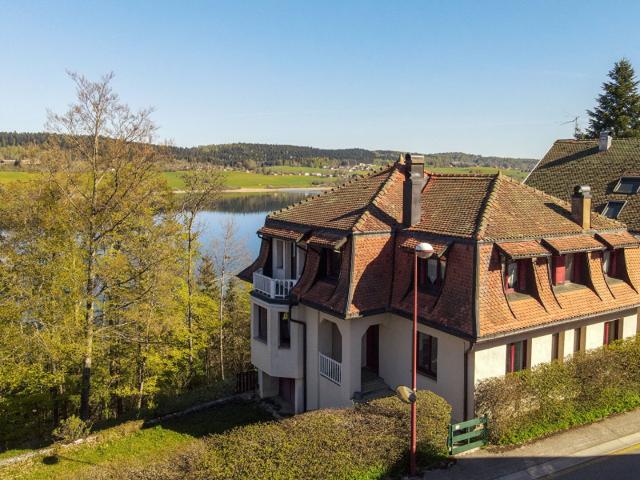 Au Dessus Du Lac De Saint Point, Une Maison Reliée Directeme. 197m² Malbuisson