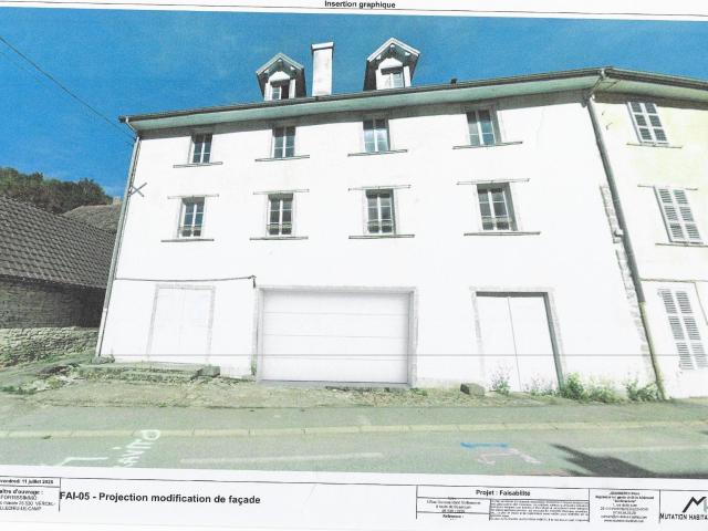 Au deuxième étage, une surface brute d'environ 110 m2