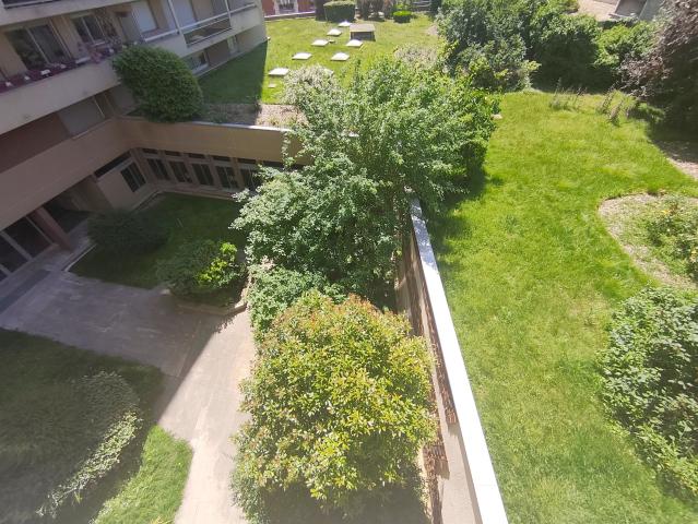 Au pied du Canal de l'Ourcq Vue sur jardins et calme remarqu. 87m² Paris 19ème