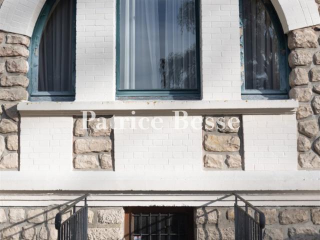 Au pied de la forteresse de Coucy le Château, une demeure de. 409m² Soissons