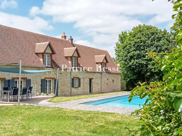 Au sud de l'Orne, entre Perche et vallée de la Sarthe, une l. 250m² Le Mêle sur Sarthe