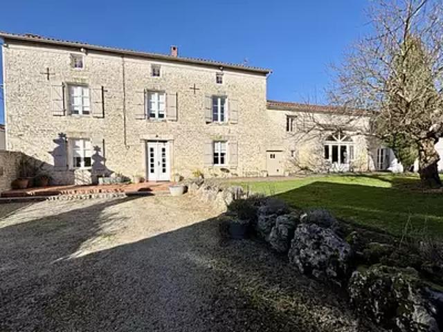 Aunac sur Charente 16460 Achat / Vente maison