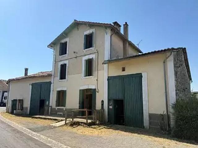 Aunac sur Charente 16460 Achat / Vente maison 7 pièces t7
