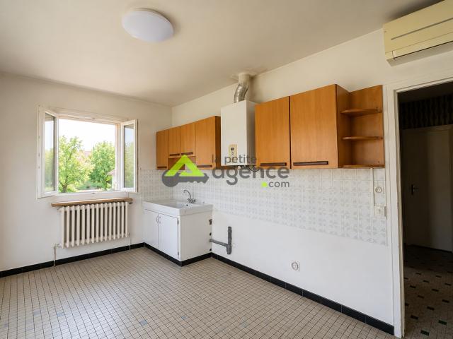 AUBUSSON Maison 103 m2 avec vue dégagée Terrain 1 018 m2