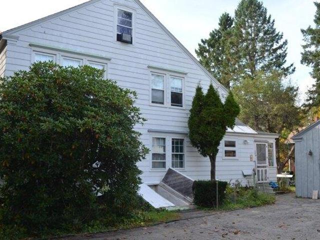 Auburn ME 04210 105769043