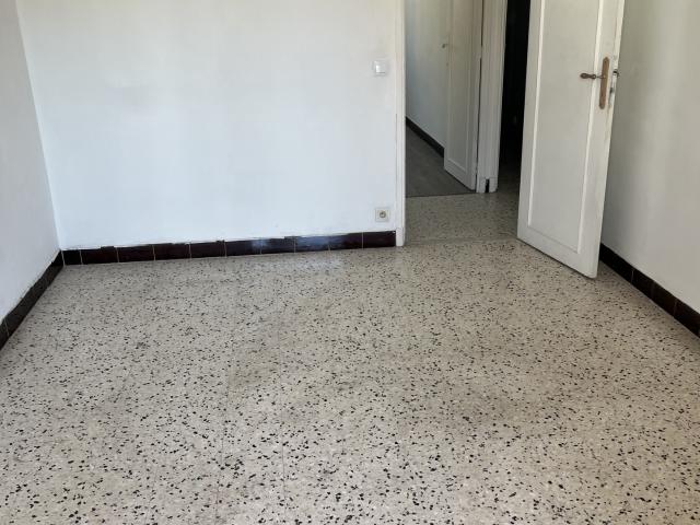 AUBAGNE A louer agréable Appartement de type 3 lumineux au 1er étage