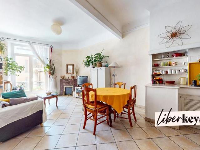 Aubagne centre T4 atypique ~87m² + terrasse ~16m² et des rangements