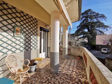 Aubenas Centre ville Appartement T5 en rez de chaussée 114m² Aubenas
