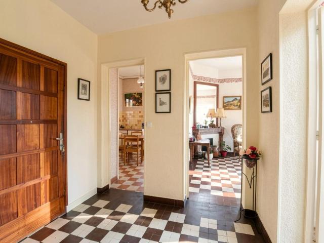 Aubenas Centre ville Appartement T5 en rez de chaussée 114m² Aubenas