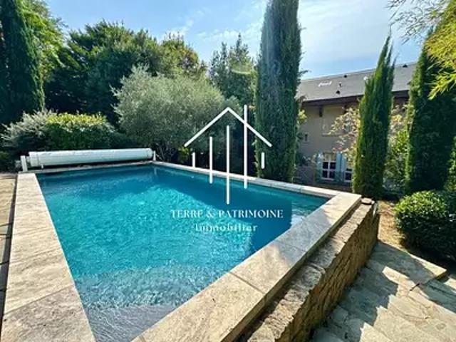 Vals les Bains 07600 Achat / Vente maison 9 pièces t9 piscine