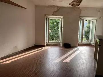 Aubenas 07200 Achat / Vente appartement 2 pièces t2 au dernier étage