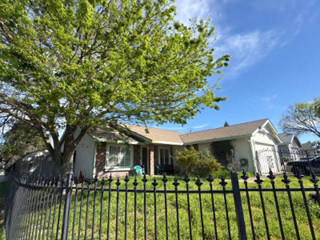Auberry Dr