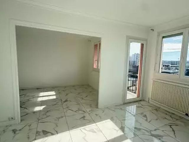 Aubervilliers 93300 Location appartement 3 pièces t3 balcon