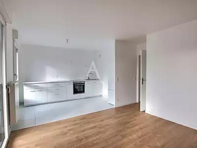 Aubervilliers 93300 Location appartement 4 pièces t4 balcon parking