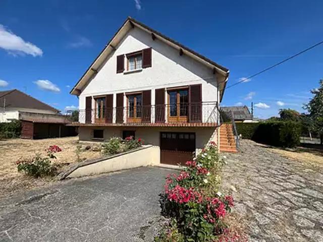 Aubigny sur Nère 18700 Achat / Vente maison 5 pièces t5 au dernier étage jardin