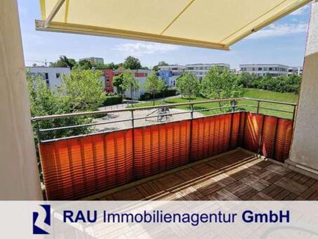 Aubing: Helle 2 Zimmer Wohnung mit 2 Balkonen