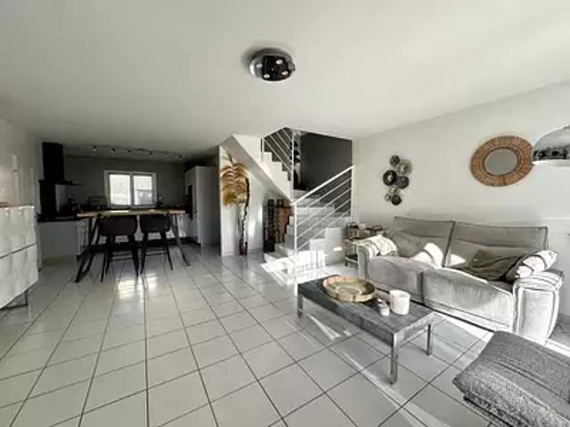 Aubord 30620 Achat / Vente maison 4 pièces t4 jardin terrasse