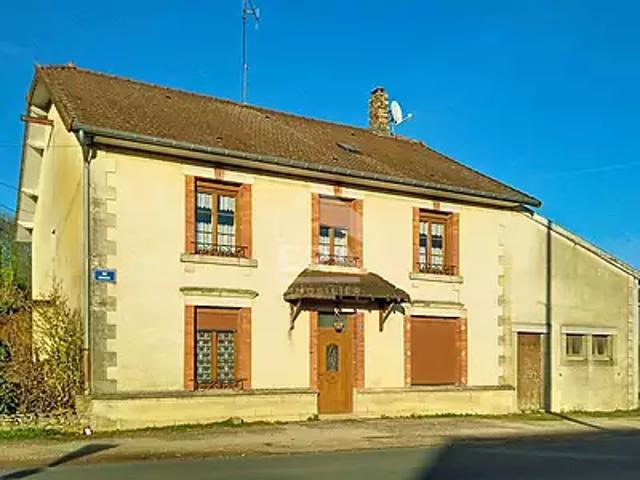 Aubréville 55120 Achat / Vente maison 9 pièces t9 parking