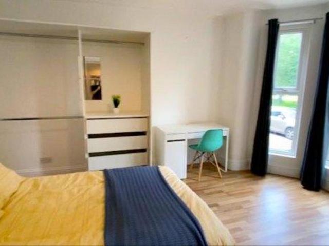 Aubrey Road 10 bed house share to rent £6,850 pcm £1,581 pw