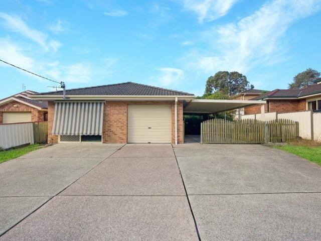 AUCTION Must Be Sold! Exceptional Space, Endless Potential & a Prime Swansea Lifestyle