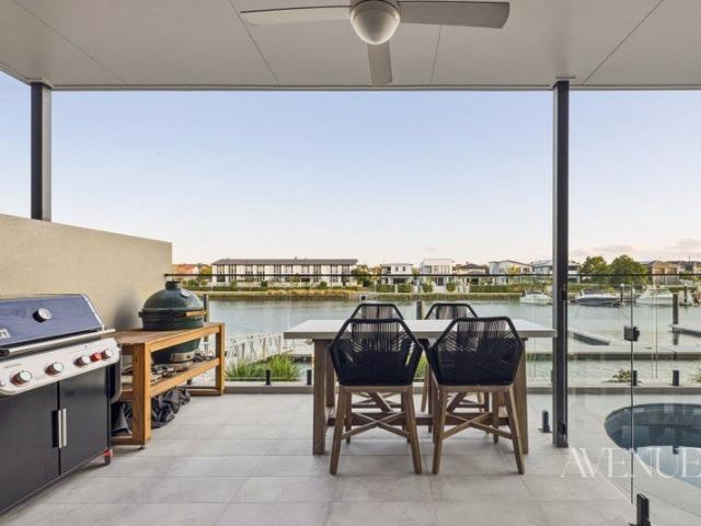 NEGOTIABLE 15M MARINA BIRTH | PLUNGE POOL | SECURE GATED COMPLEX | DOUBLE GARAGE WITH STORAGE | MOTIVATED SELLERS